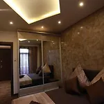 Апартаменты Brown